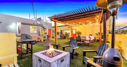 2BR Urban Retreat w/ Rooftop Lounge