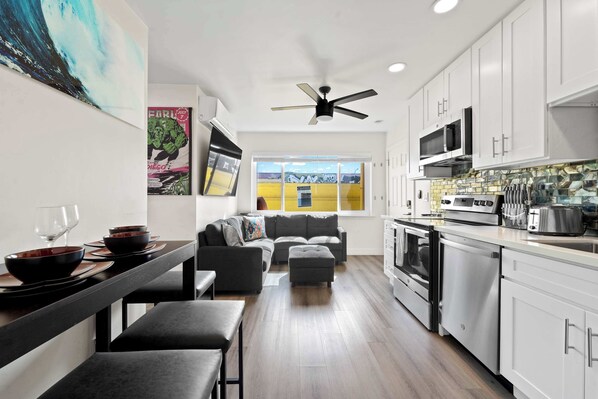 Fridge, microwave, oven, stovetop