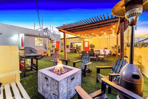 Relax in Modern 2BR Retreat | Rooftop Deck + Views