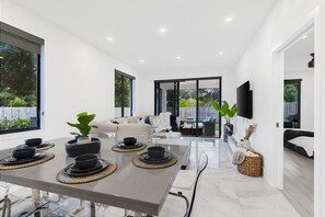 Interior - NEW! Golden Fox Downtown Pool House (Fort Lauderdale)