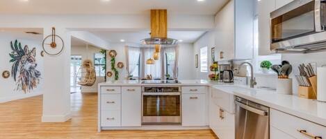 Fridge, microwave, oven, dishwasher