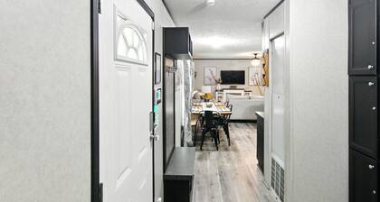 NEW! Tranquil Country Retreat Surrounded by Nature