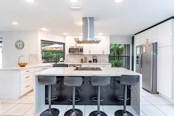 Fridge, microwave, oven, dishwasher