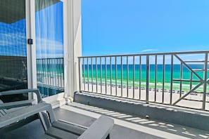 Property grounds - 🏖️Beachfront-Pool+Hot Tub-Inn at Crystal Beach 611🏖️ (Destin)