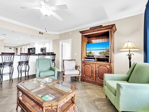 TV - ☀️Stunning Gulf Views-Pool-Treasure Island 1804☀️ (Panama City Beach)