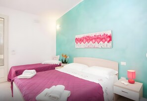 1 bedroom, WiFi, bed sheets - Room 'Ulivo' with Lake View, Wi-Fi and Air Conditioning (Otranto)