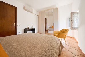 2 camere, una scrivania, ferro/asse da stiro, Wi-Fi