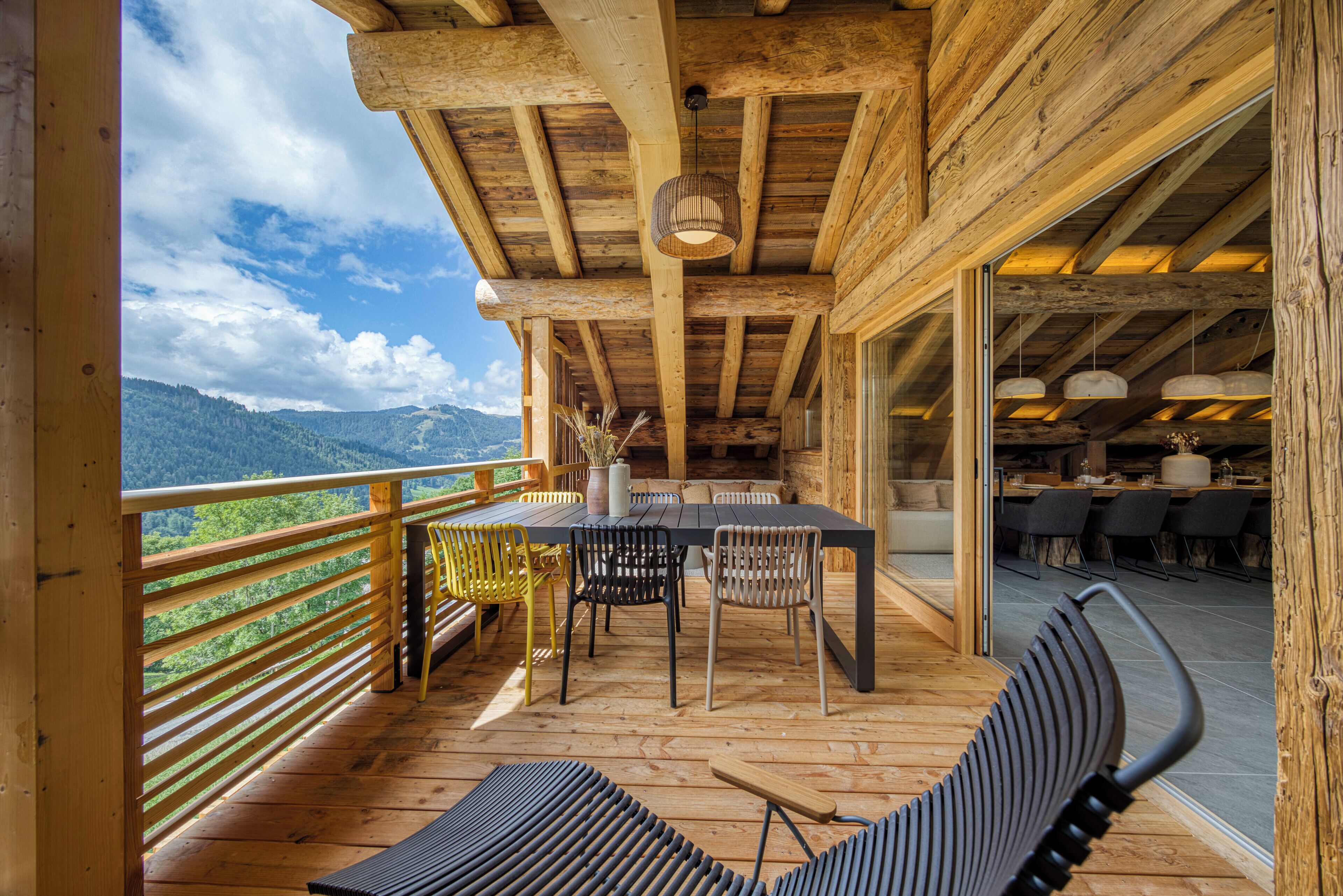 تناول الطعام بالخارج