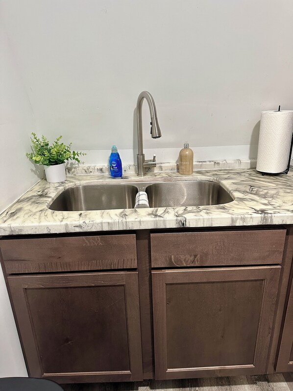 Interior - Charming 1-bedroom house in charming Calumet with AC (Calumet)