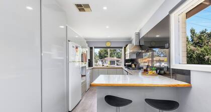 The Belmont Escape: Pool, Fire Pit & Family Fun