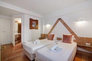 Spa - Holiday Home 'Seaside 423A' with Shared Pool, Wi-Fi and Air Conditioning (Santa Luzia)