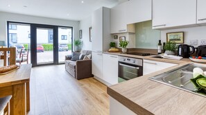 Fridge, microwave, oven, coffee/tea maker