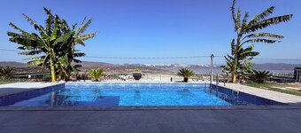 Meşelik Göl Manzaralı Full Müstakil havuzlu villa
