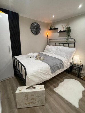 Double Room B, Patio, Courtyard View | Kostenloses WLAN