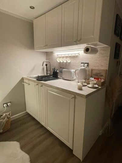 manchester modern signature studio
