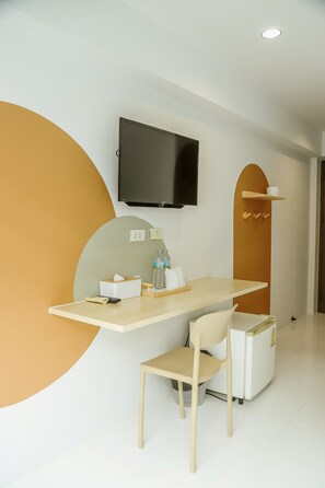 Deluxe Room, Pool Access | Room amenity