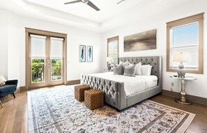 6 dormitorios, escritorio, tabla de planchar con plancha y wifi