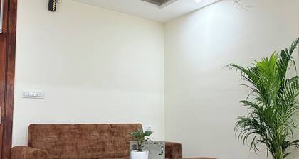 Superb apartment with AC in vibrant Rishikesh