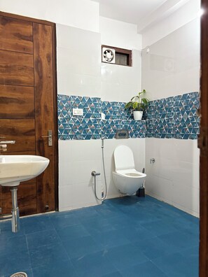 Towels, soap, toilet paper
