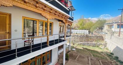 Hillside Homestay and Hostel