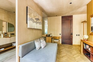 Deluxe Suite | Living area | Smart TV - Casa Tasman (Mexico City)