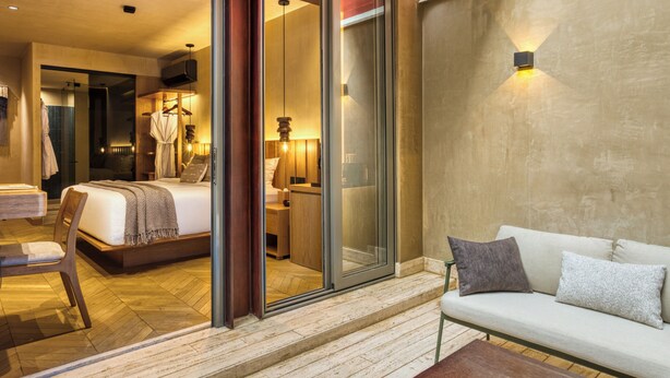 Suite – junior, terrasse | Oppholdsområde