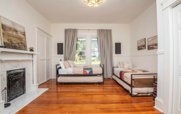 3 habitaciones, wifi gratis y ropa de cama 