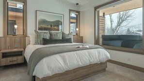 10 bedrooms, desk, iron/ironing board, WiFi