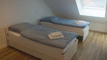 2 chambres, fer et planche Ă repasser, Wi-Fi gratuit, draps fournis