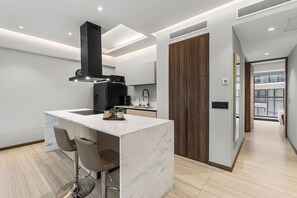 Fridge, microwave, oven, stovetop