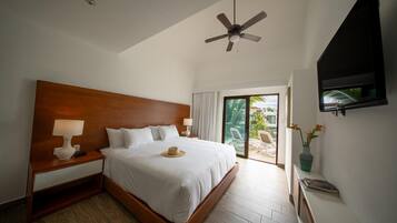 2 bedrooms, in-room safe, iron/ironing board, free WiFi