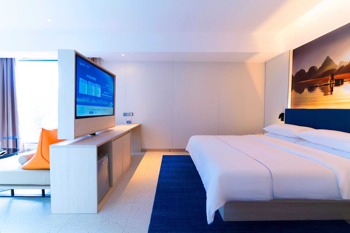 Luxury Double Room, City View | Premium bedding, desk, laptop workspace, free WiFi