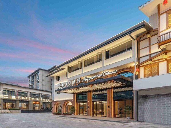 Perincian bahagian luar