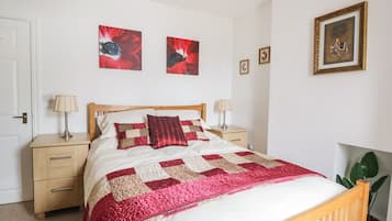 2 bedrooms, individually decorated, individually furnished, free WiFi