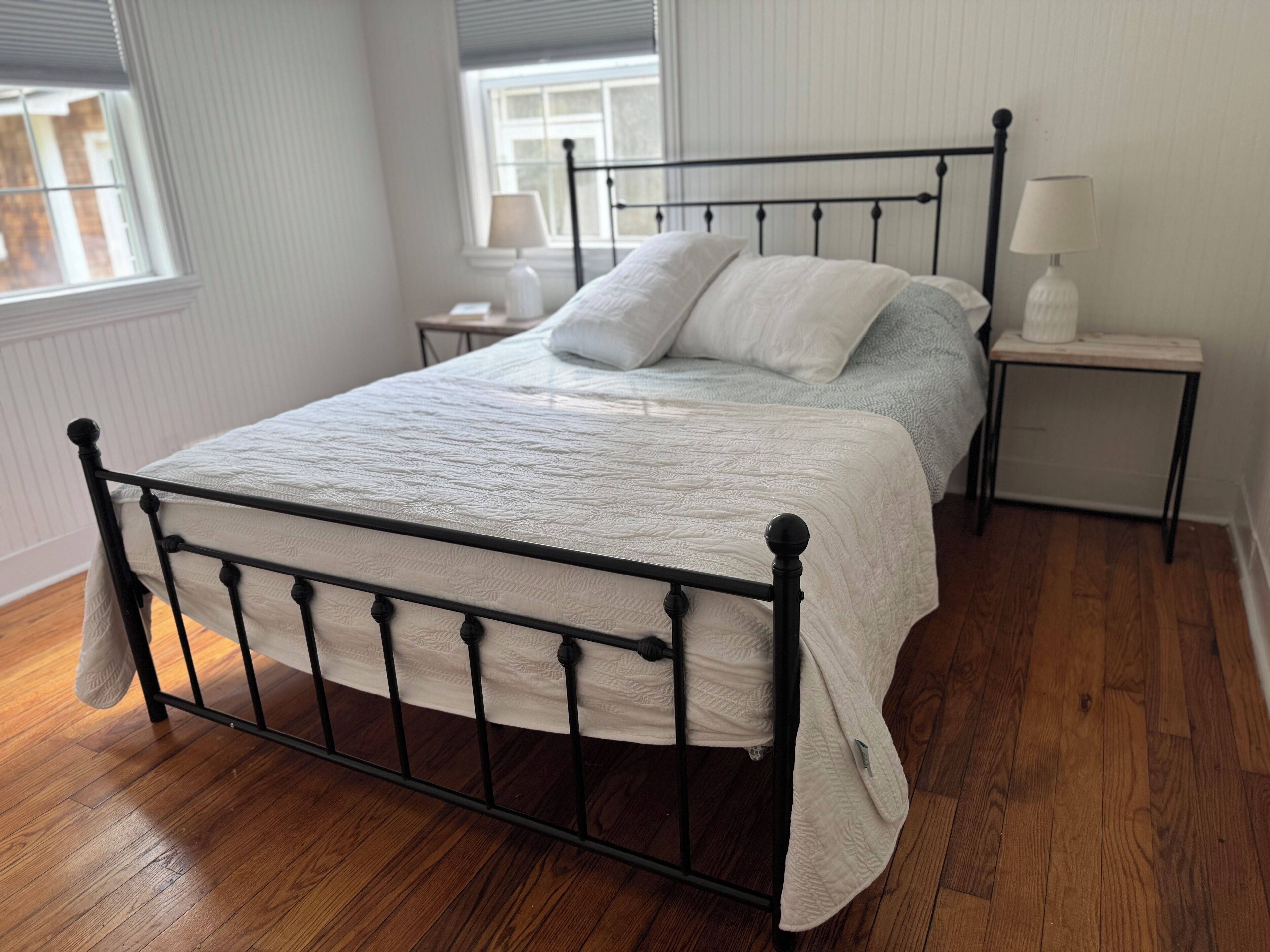 3 chambres, fer et planche à repasser, Wi-Fi, draps fournis