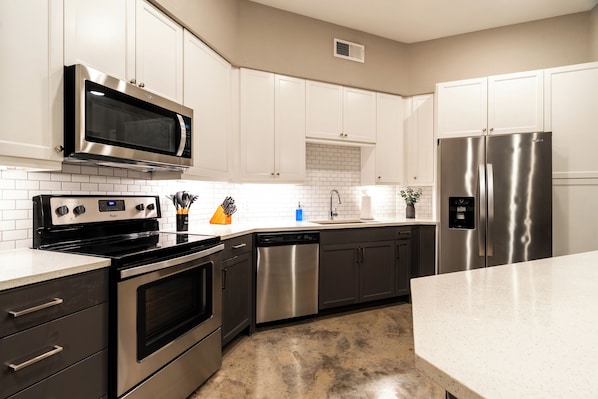 Microwave, oven, stovetop, dishwasher