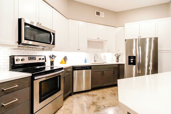 Microwave, oven, stovetop, dishwasher