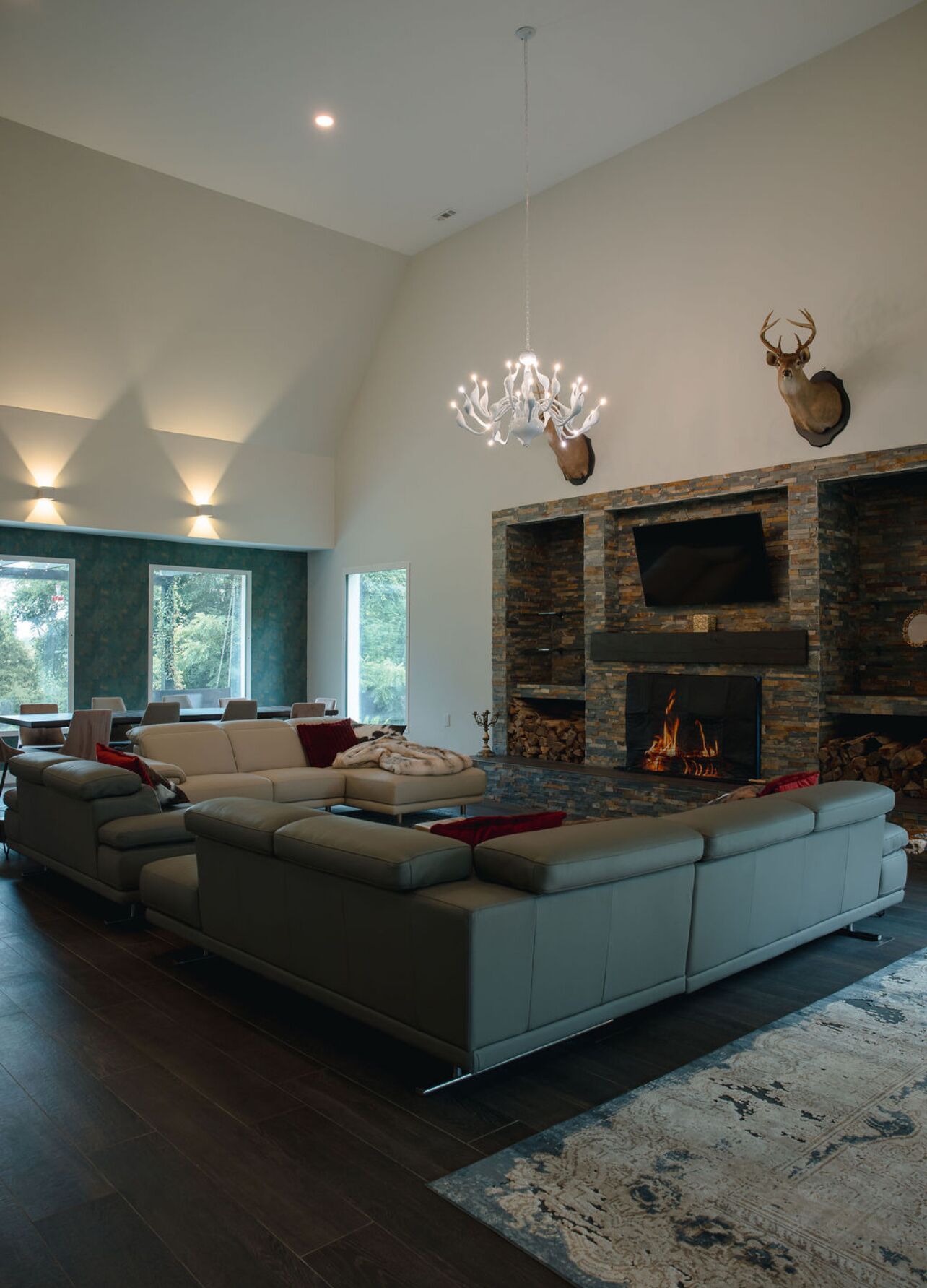 Luxury Estate On 10 Acres - Franklin