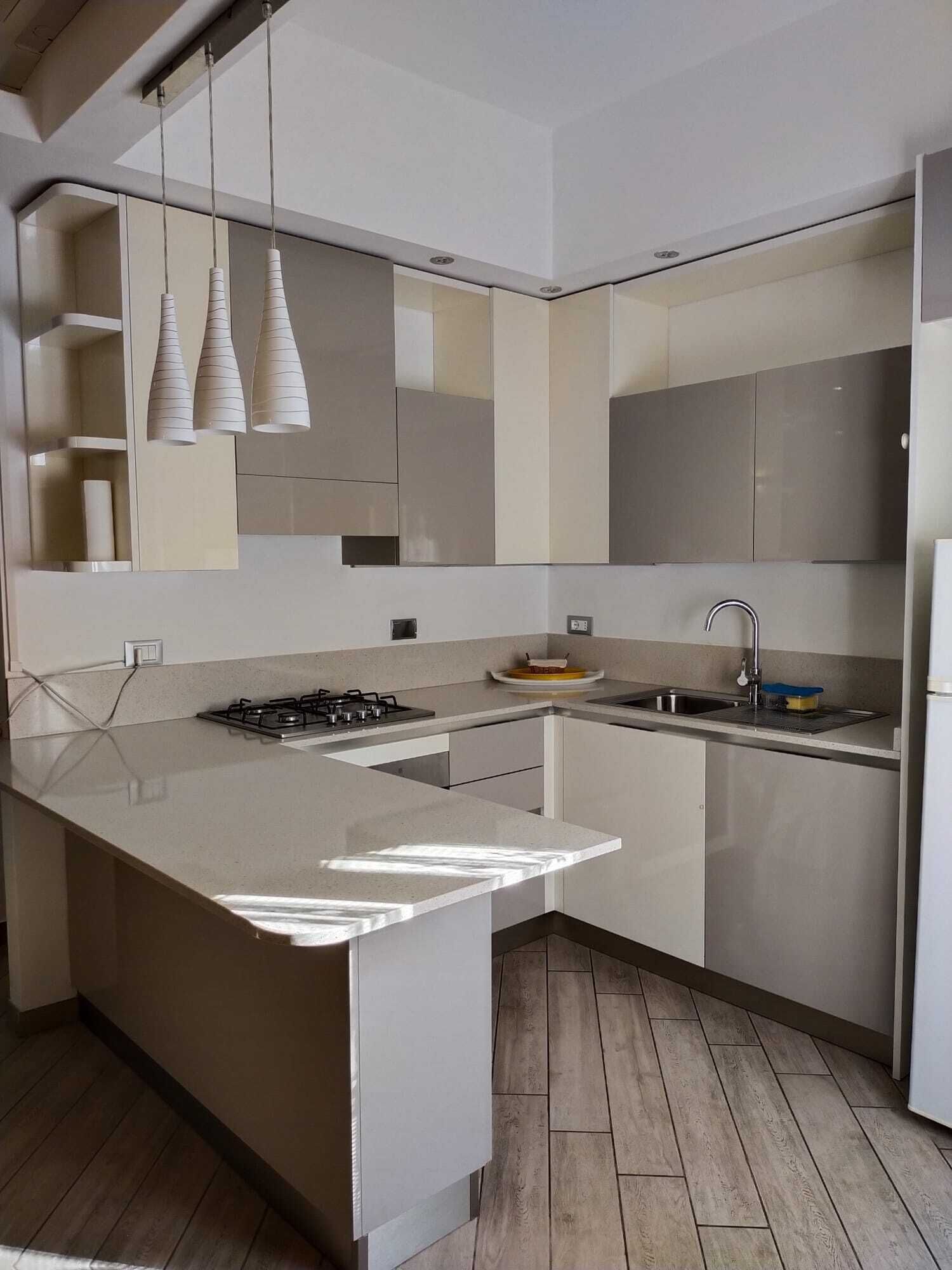 Frigorifero, forno, lavastoviglie, macchina per tè/caffè