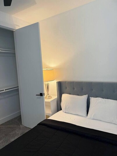 Mansfield Room 3