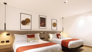 In-room safe, soundproofing, WiFi (free) - Hotel CASA TAMA (Salento)
