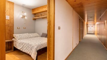 1 camera, Wi-Fi, lenzuola