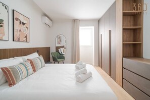 1 bedroom, desk, iron/ironing board, WiFi