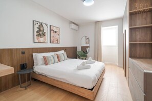 1 bedroom, desk, iron/ironing board, WiFi