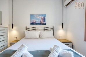 2 عدّة غرف نوم ومكتب ومكواة/لوح كي وواي فاي