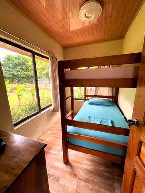 Family Cabin, Patio, Mountain View