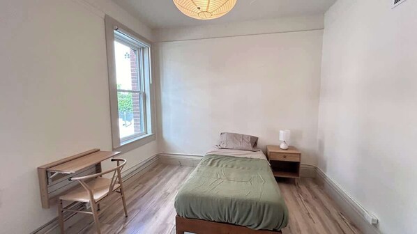 1 bedroom, desk, iron/ironing board, WiFi