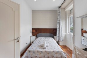 1 室のベッドルーム、WiFi、ベッドシーツ