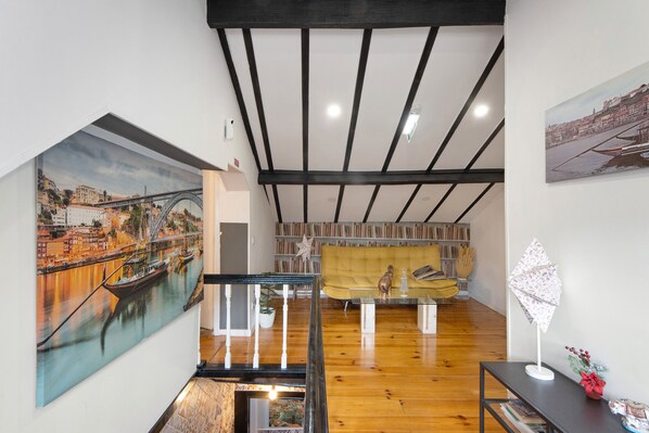 Interior - Room 'Duplo J' with Shared Garden and Wi-Fi (Porto)