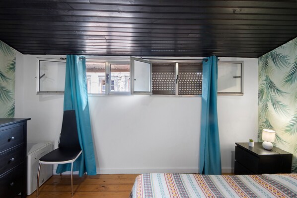 1 habitación, wifi y ropa de cama